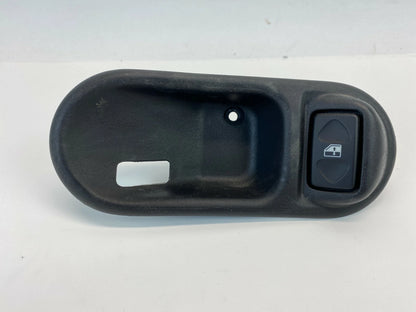 03 04 LAND ROVER DISCOVERY REAR LEFT SIDE INNER DOOR HANDLE BEZEL W/ SWITCH