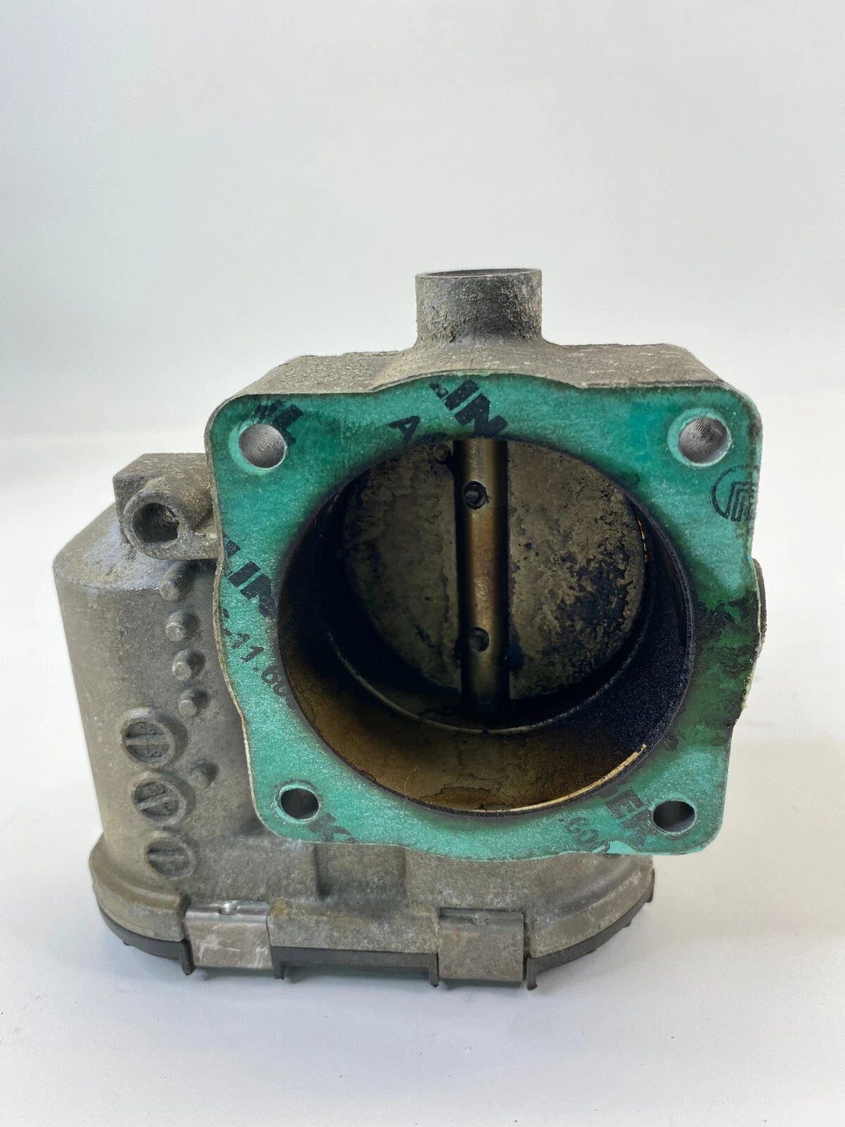 01-05 VOLKSWAGEN PASSAT 1.8L TURBO THROTTLE BODY VALVE ASSEMBLY OEM 06B133062M