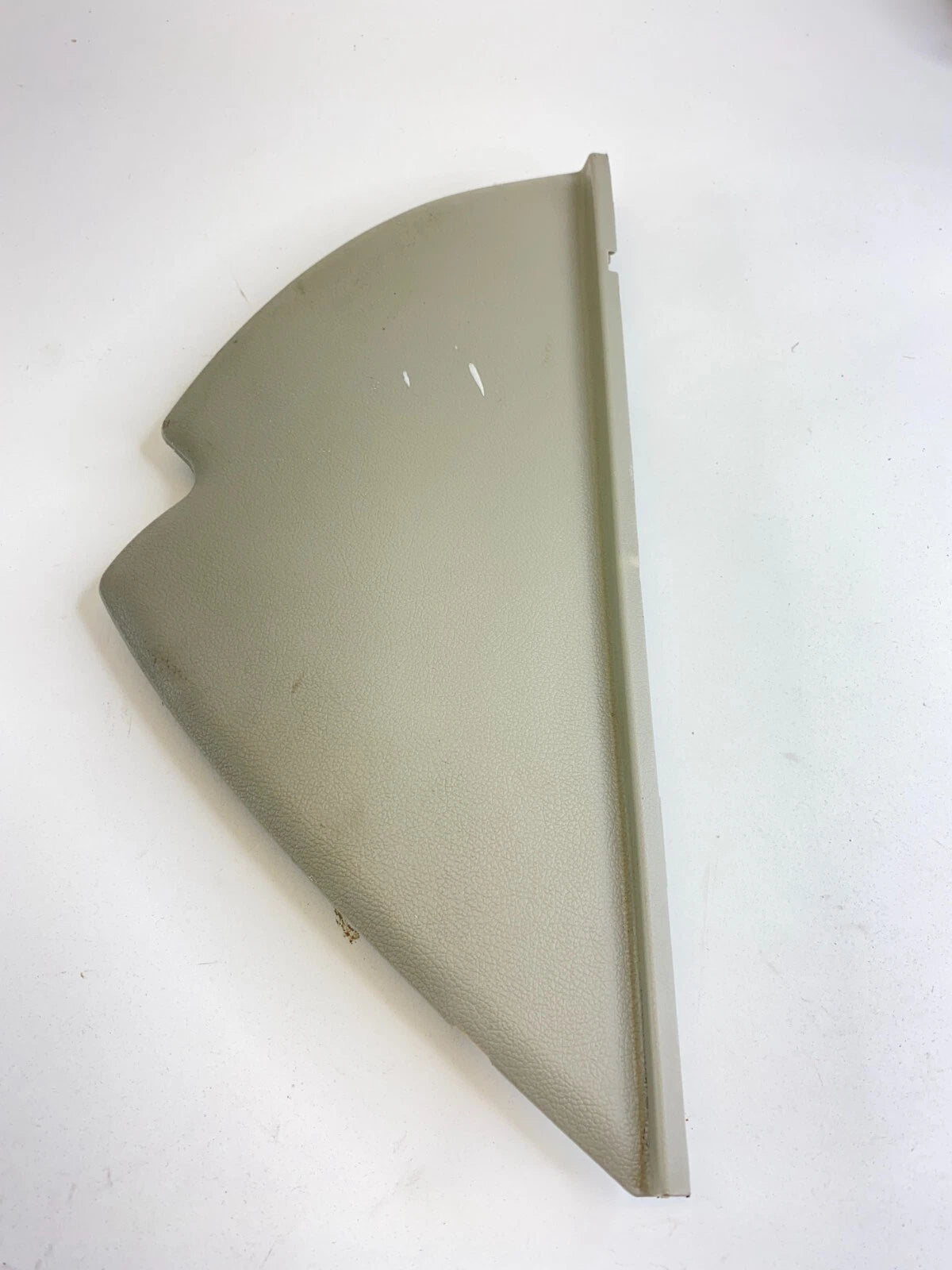 10-13 KIA FORTE SEDAN FRONT RIGHT SIDE END COVER PAD TRIM PANEL 84787-1M110 OEM
