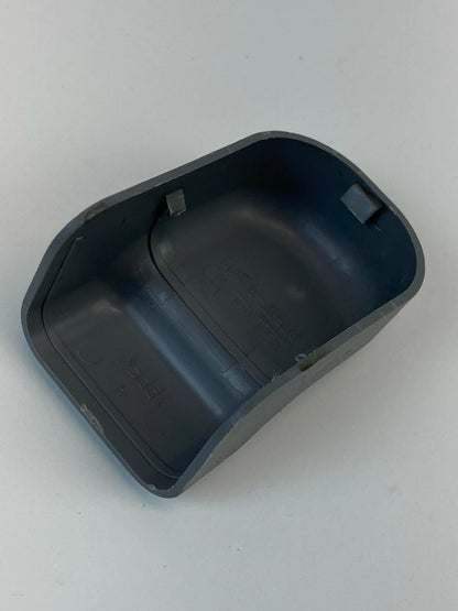 2007 2008 Hyundai Elantra Sedan Seat Track Cap Trim Plastic Cover 885673K000
