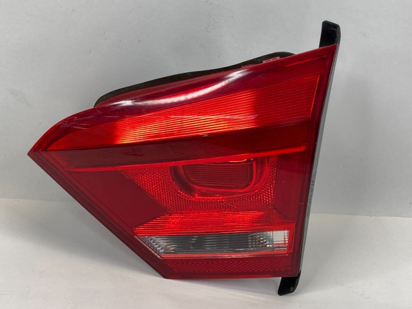 2012-2015 VW Passat Sedan Right Side Tail Light Inner Taillight Lamp 561945094C