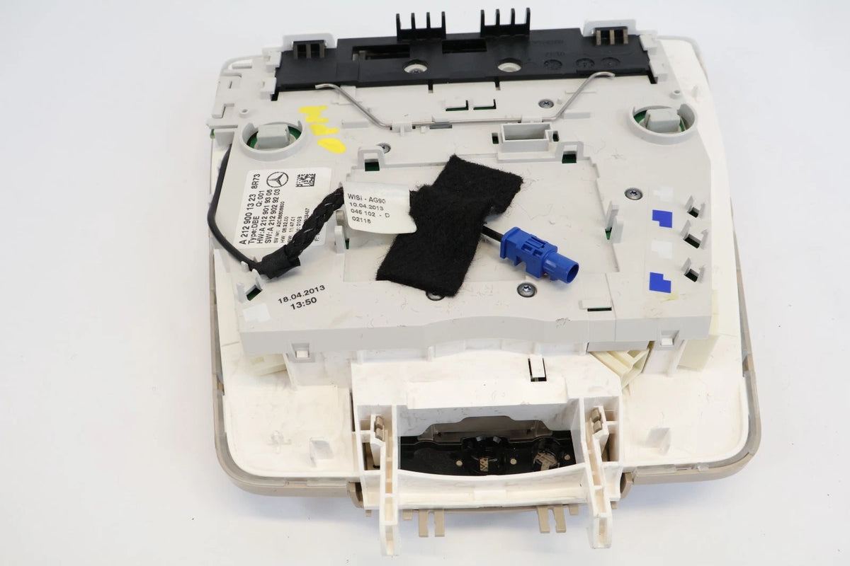 2014-2016 MERCEDES-BENZ E350 FRONT OVERHEAD CONSOLE DOME MAP LIGHT W/SWITCH OEM