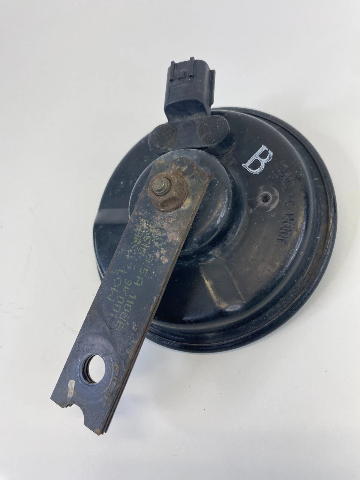 2006-2014 HYUNDAI SONATA LOW NOTE HORN SIGNAL ALARM SIREN 96610-3K001 OEM
