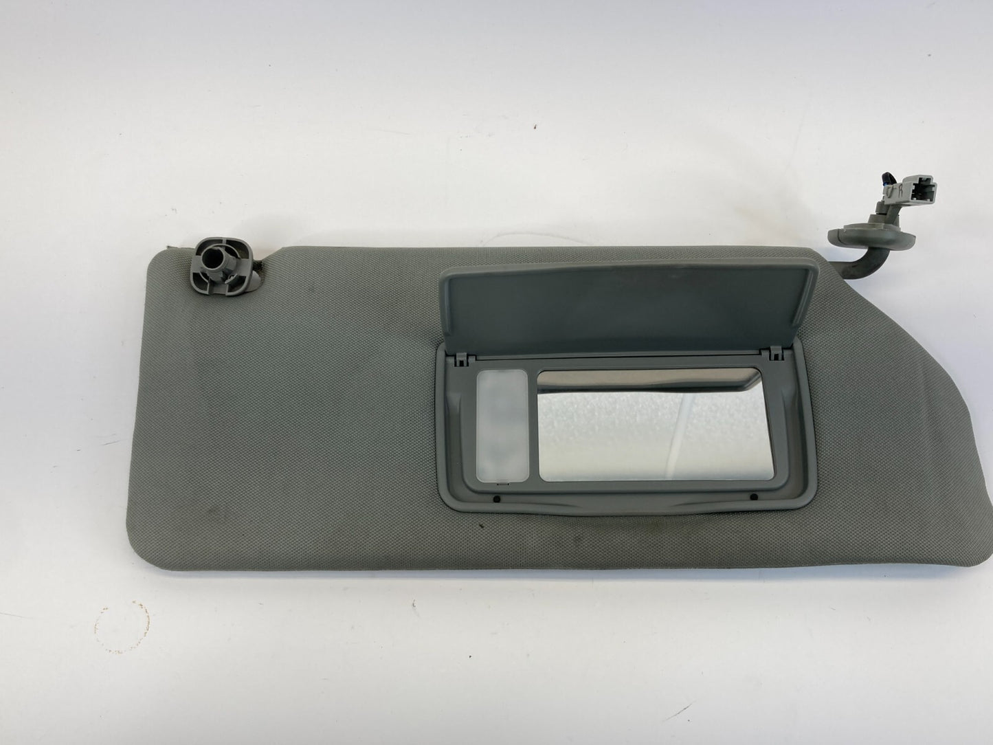 2005-2007 Honda Odyssey W Sunroof Left & Right Sunvisor Sun Visor Set w Lights