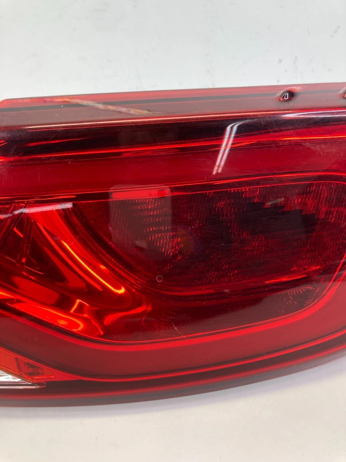 2015-2017 CHRYSLER 200 REAR RIGHT PASSENGER SIDE TAIL LIGHT LAMP 68110362AA OEM