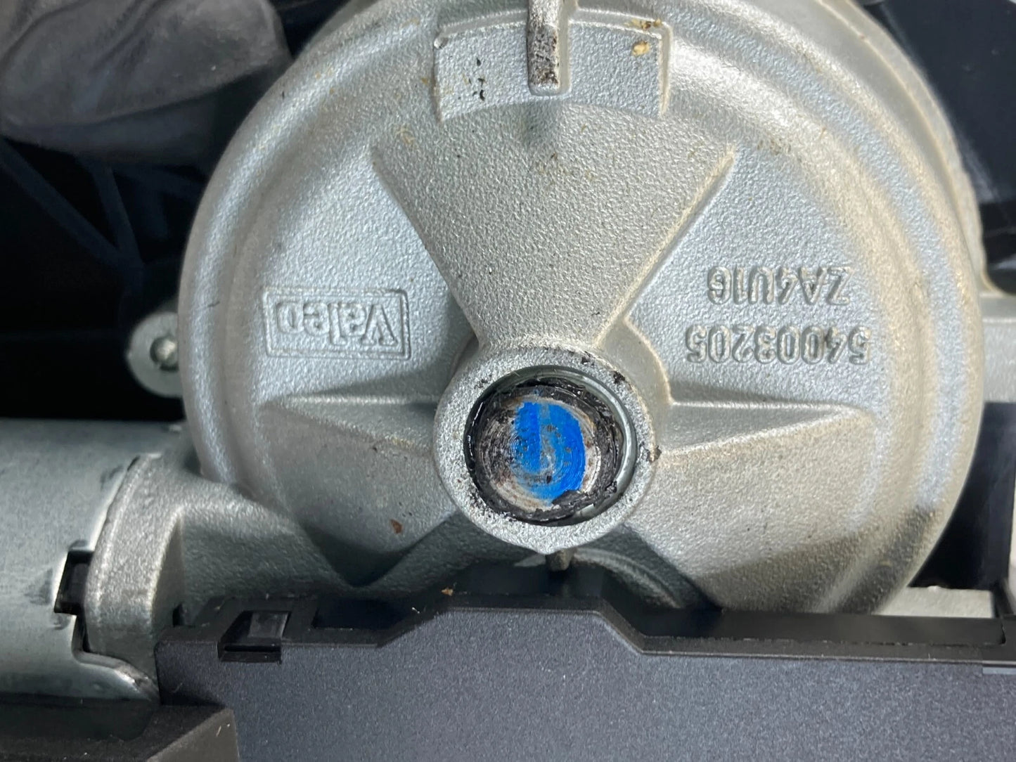 2009-2012 FORD FLEX REAR WIPER MOTOR W/ THIRD BRAKE LIGHT 8A83-17D400-AC OEM