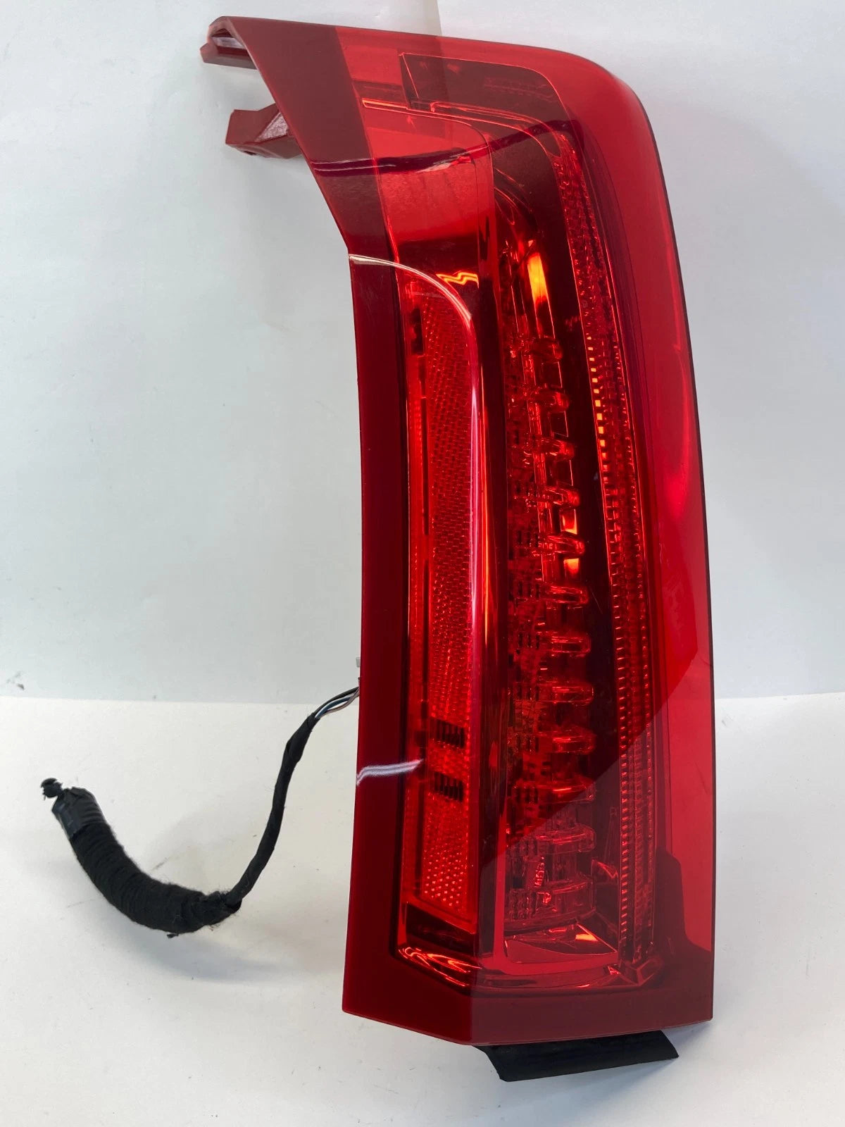 2013-2018 CADILLAC ATS REAR LEFT DRIVER TAILLIGHT TAIL LIGHT TAIL LAMP 23139331
