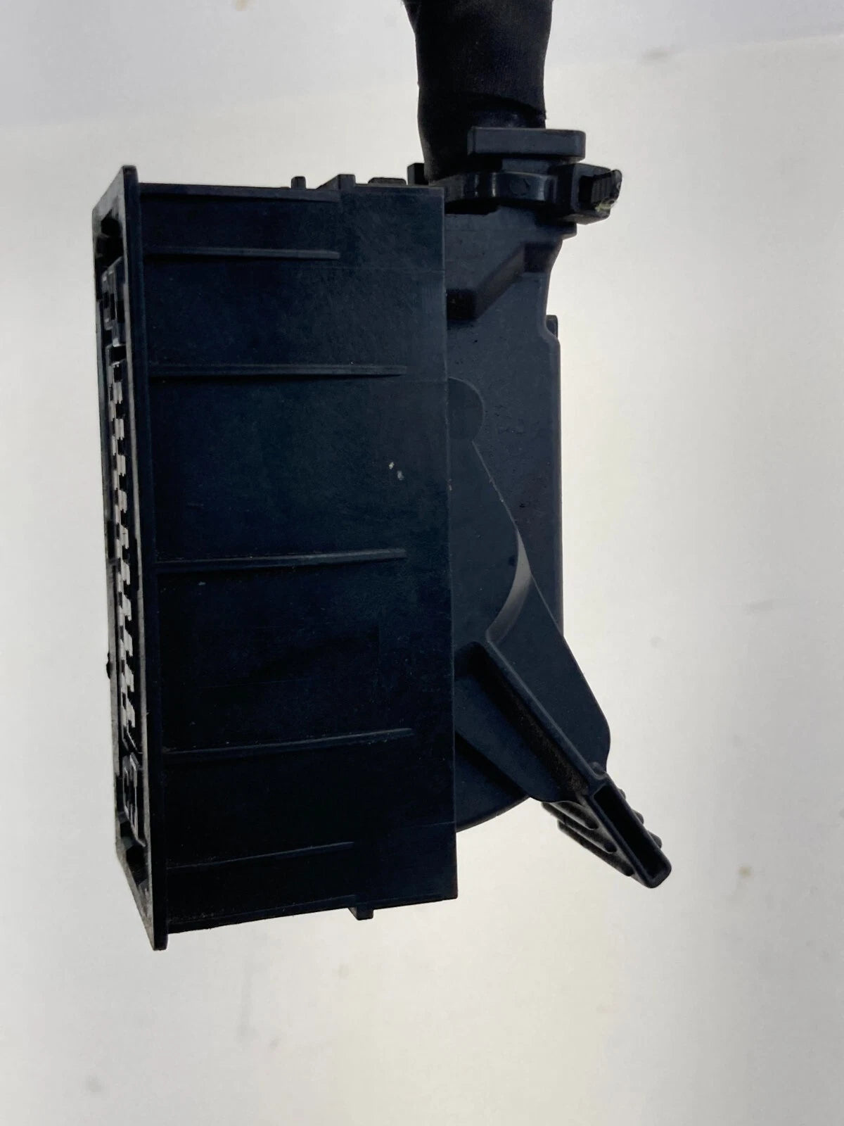 11-13 Hyundai Elantra 1.8L FWD ABS Anti Lock Brake Pump Plug Connector Pigtail