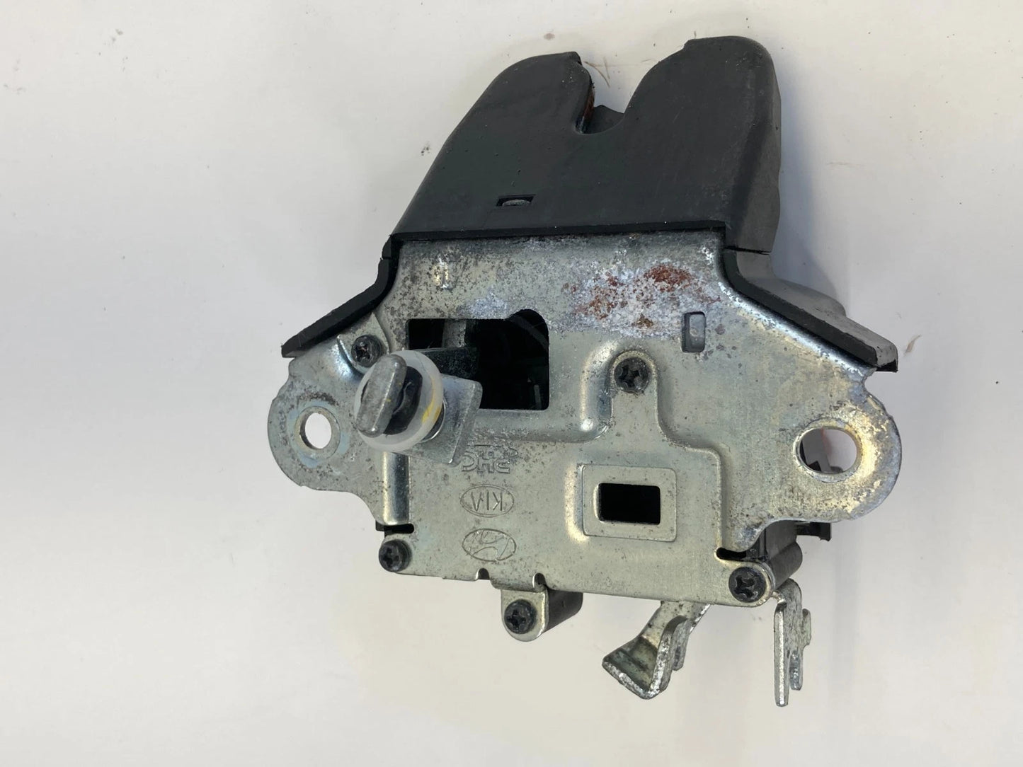 12-17 HYUNDAI ACCENT SEDAN REAR TRUNK LID LOCK LATCH RELEASE ACTUATOR OEM