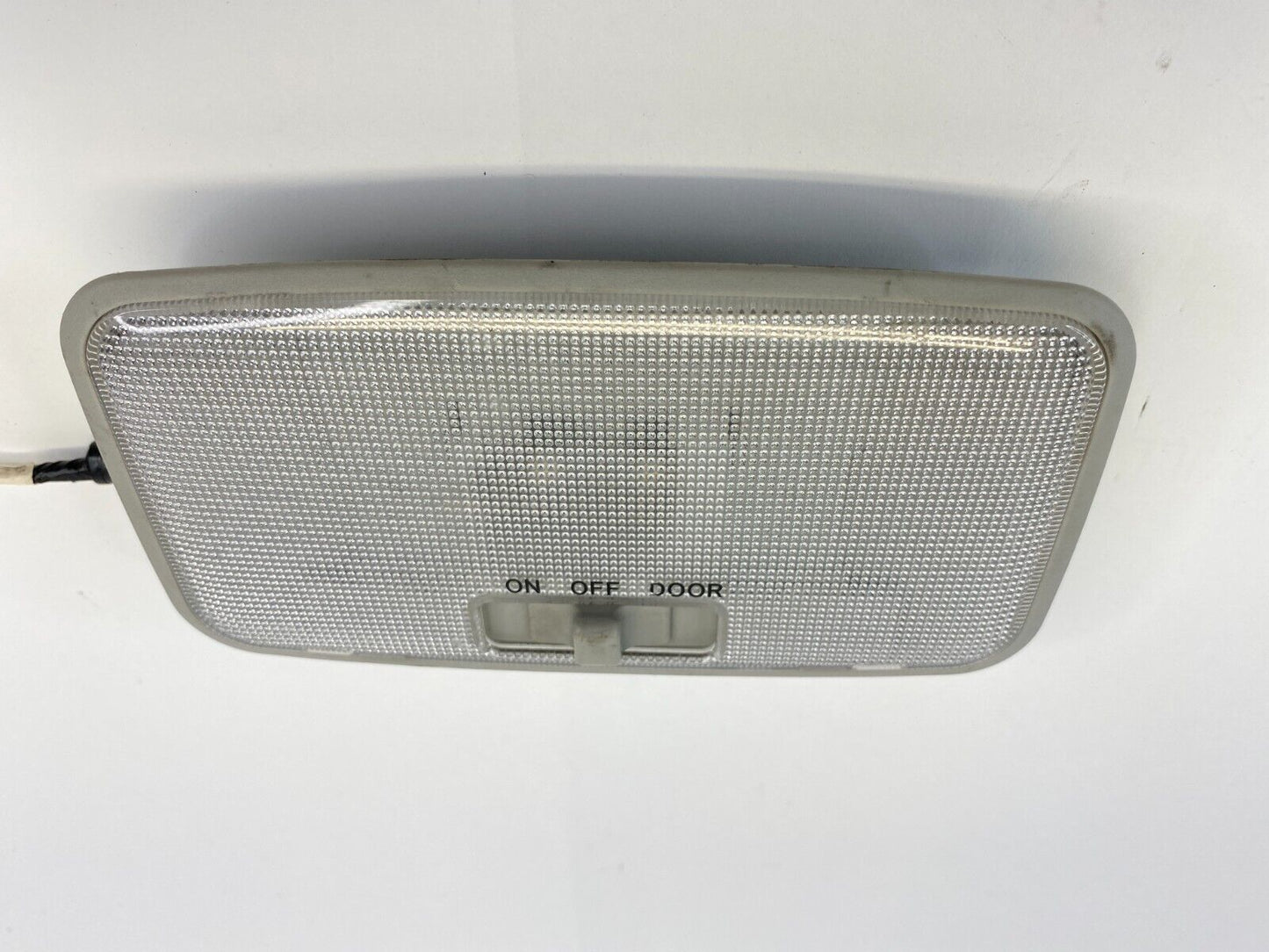 2009-2013 Toyota Matrix Interior Center Roof Dome Map Lamp Reading Light OEM