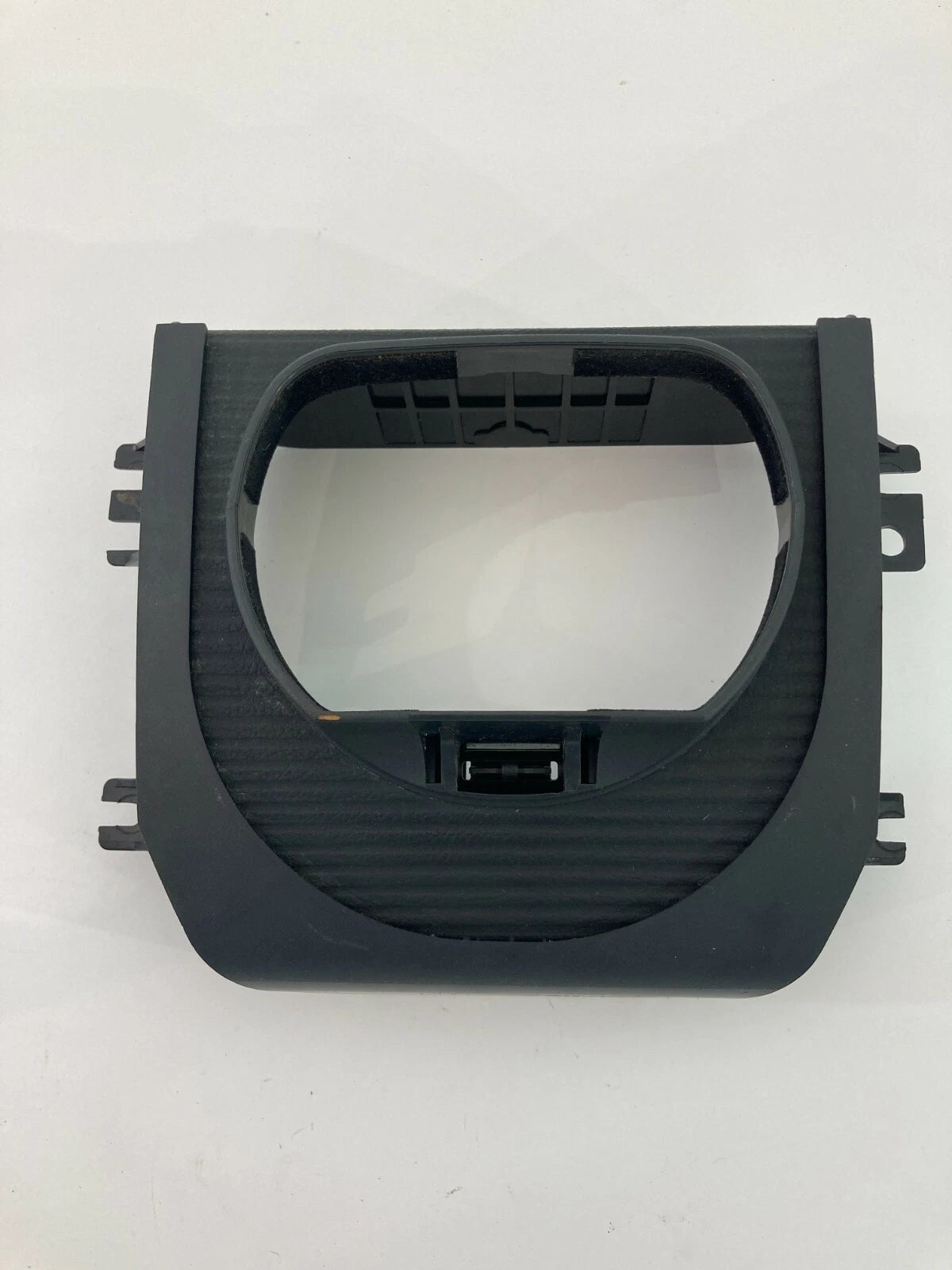 2005 CHRYSLER 300 SIGNATURE STEERING COLUMN SHROUD TRIM BEZEL P/N 0UU28XXXAB OEM