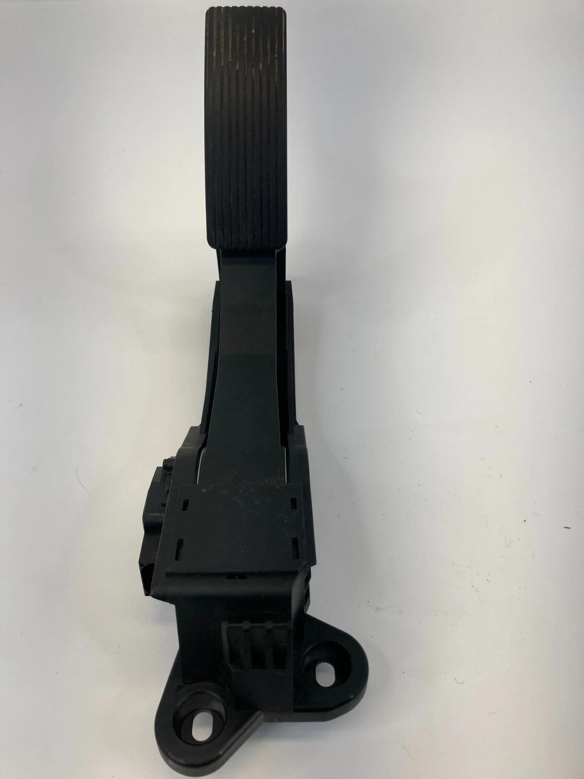 06-12 MERCEDES-BENZ ML350 THROTTLE ACCELERATOR GAS PEDAL SENSOR A1643000504 OEM