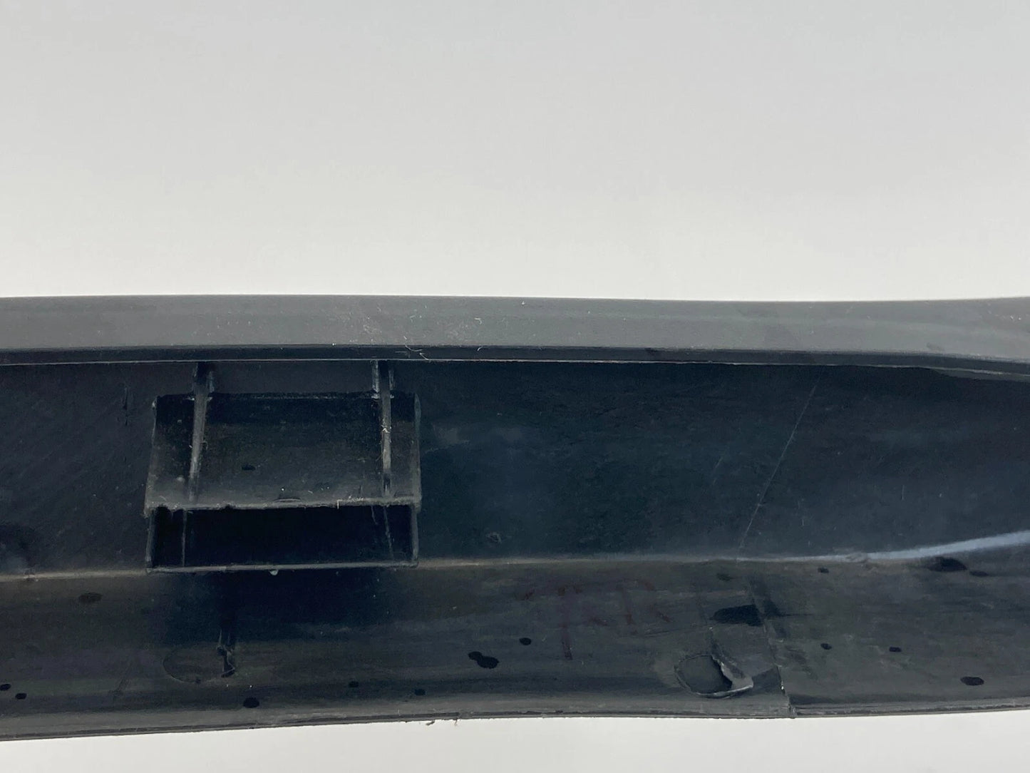 2012-2018 FORD FOCUS REAR RIGHT DOOR WINDOW TRIM BEZEL TRIM BM51-A247B56-AEW OEM
