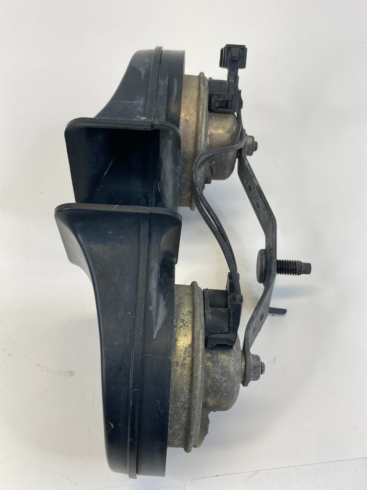 1999-2002 Lincoln Town Car Horn Low High Signal Alarm Siren Note Pair Assy OEM