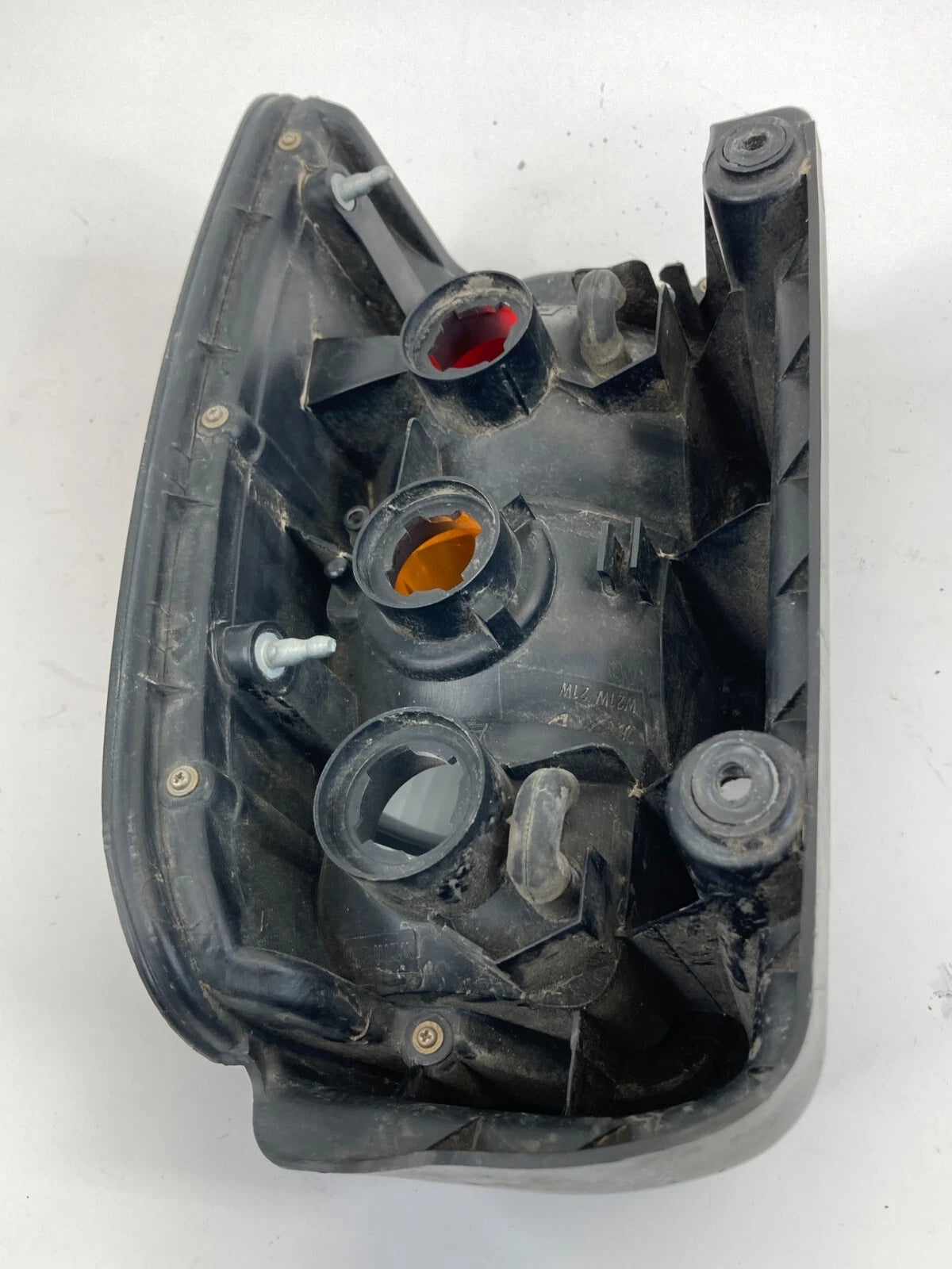 1996-2000 TOYOTA 4RUNNER LEFT DRIVER SIDE TAIL LIGHT LAMP TAILLIGHT TAILLAMP