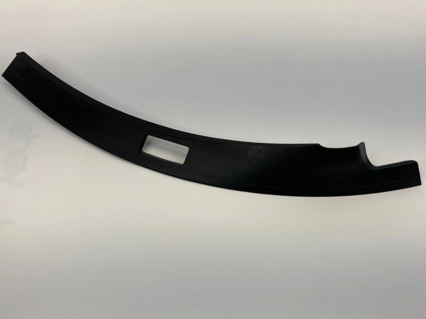 03-07 NISSAN MURANO REAR RIGHT TAILLIGHT LAMP BOLT PANEL COVER TRIM 22063698 OEM