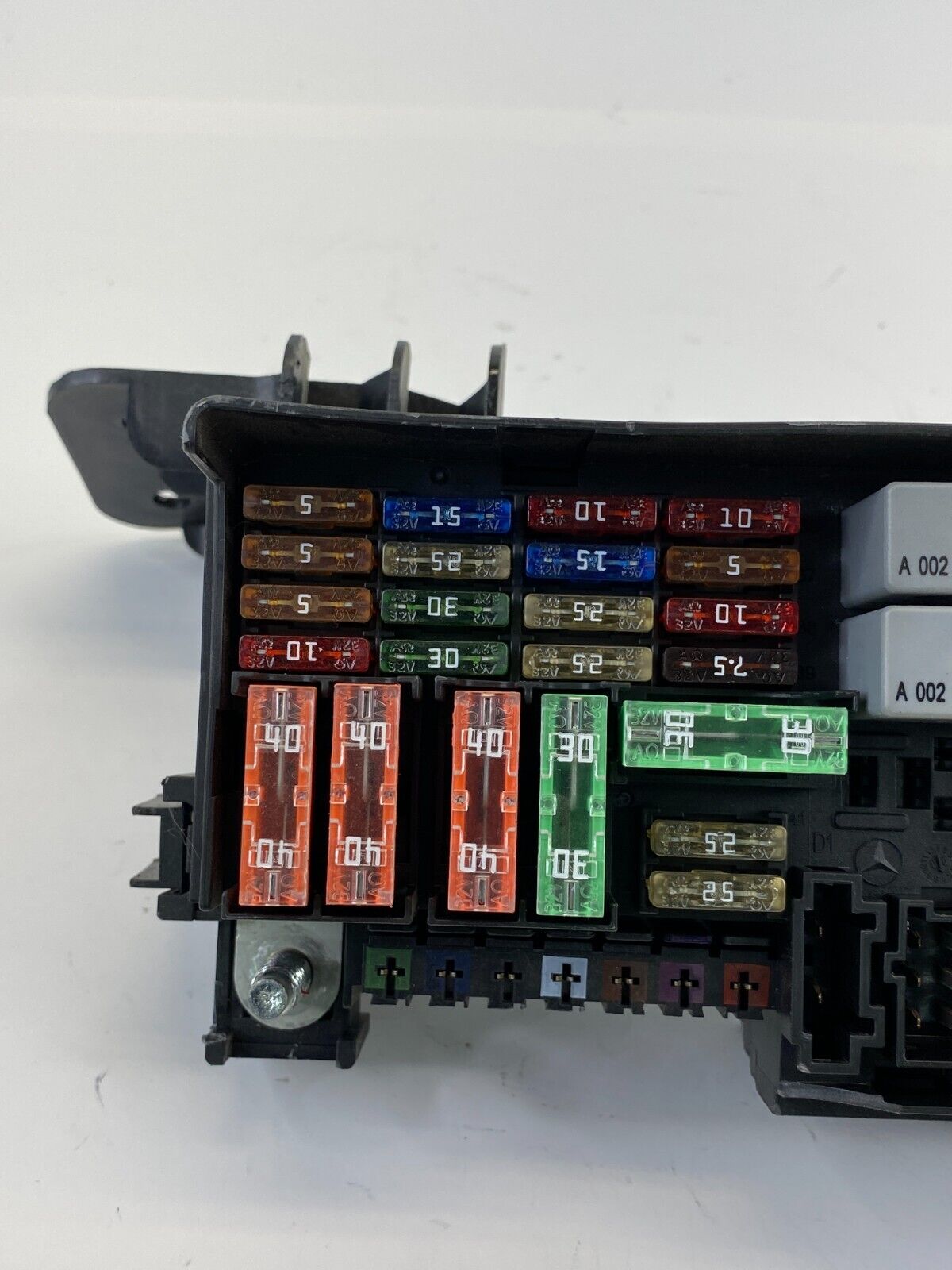 2008-2011 Mercedes-Benz ML350 Engine Fuse Box Relay Compartment A1645403372 OEM