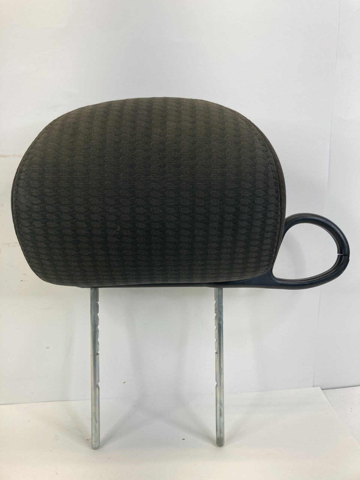 2005 Chrysler PT Cruiser Front Left Driver Side Seat Headrest Head Rest OEM