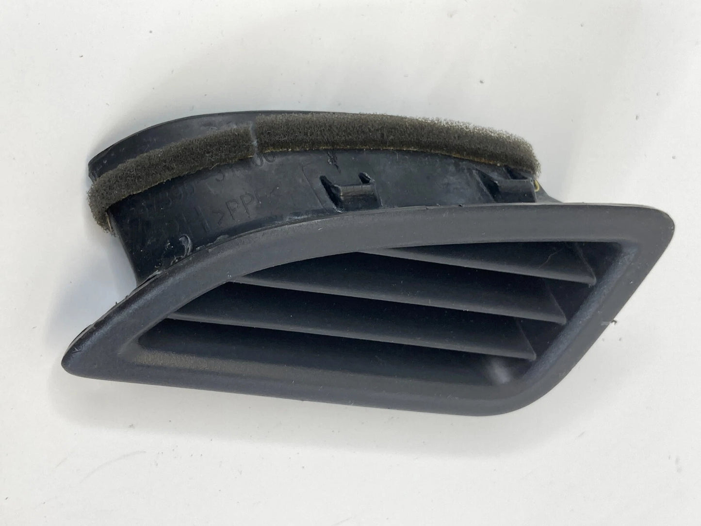 2011-2016 HYUNDAI ELANTRA FRONT RIGH SIDE A/C DASH DEFROSTER AIR VENT GRILLE OEM