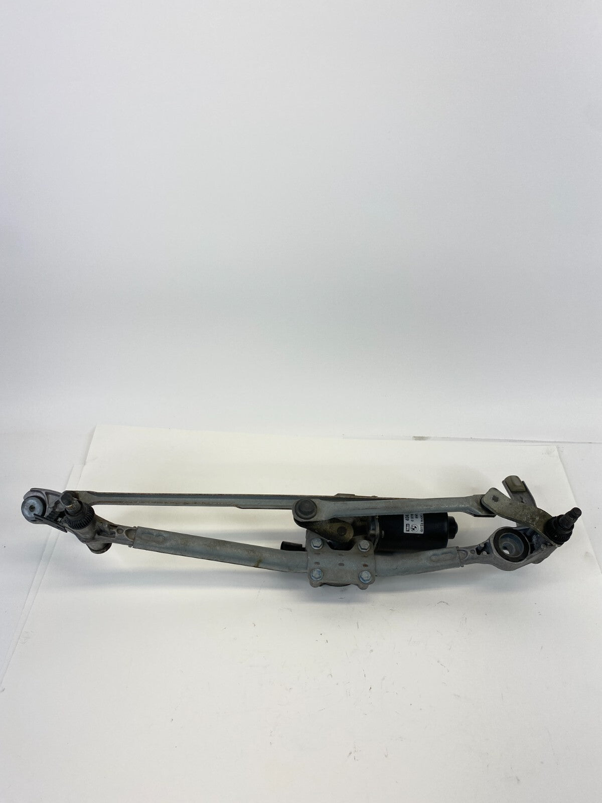 2006 06 BMW 330xi Front Windshield Wiper Motor w/ Linkage 697826301 OEM