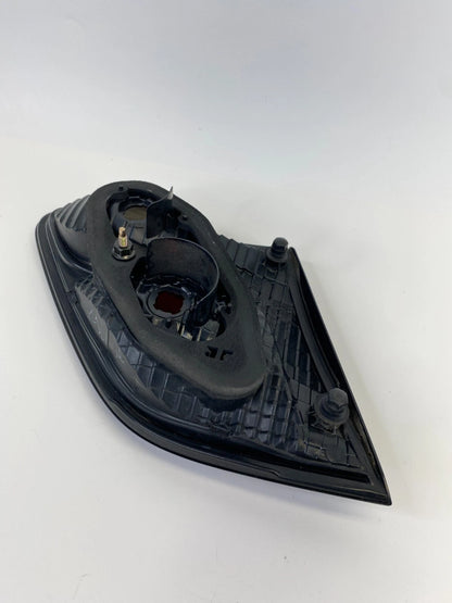 2002-2003 LEXUS ES300 REAR RIGHT PASSENGER SIDE INNER TAIL LIGHT LAMP OEM
