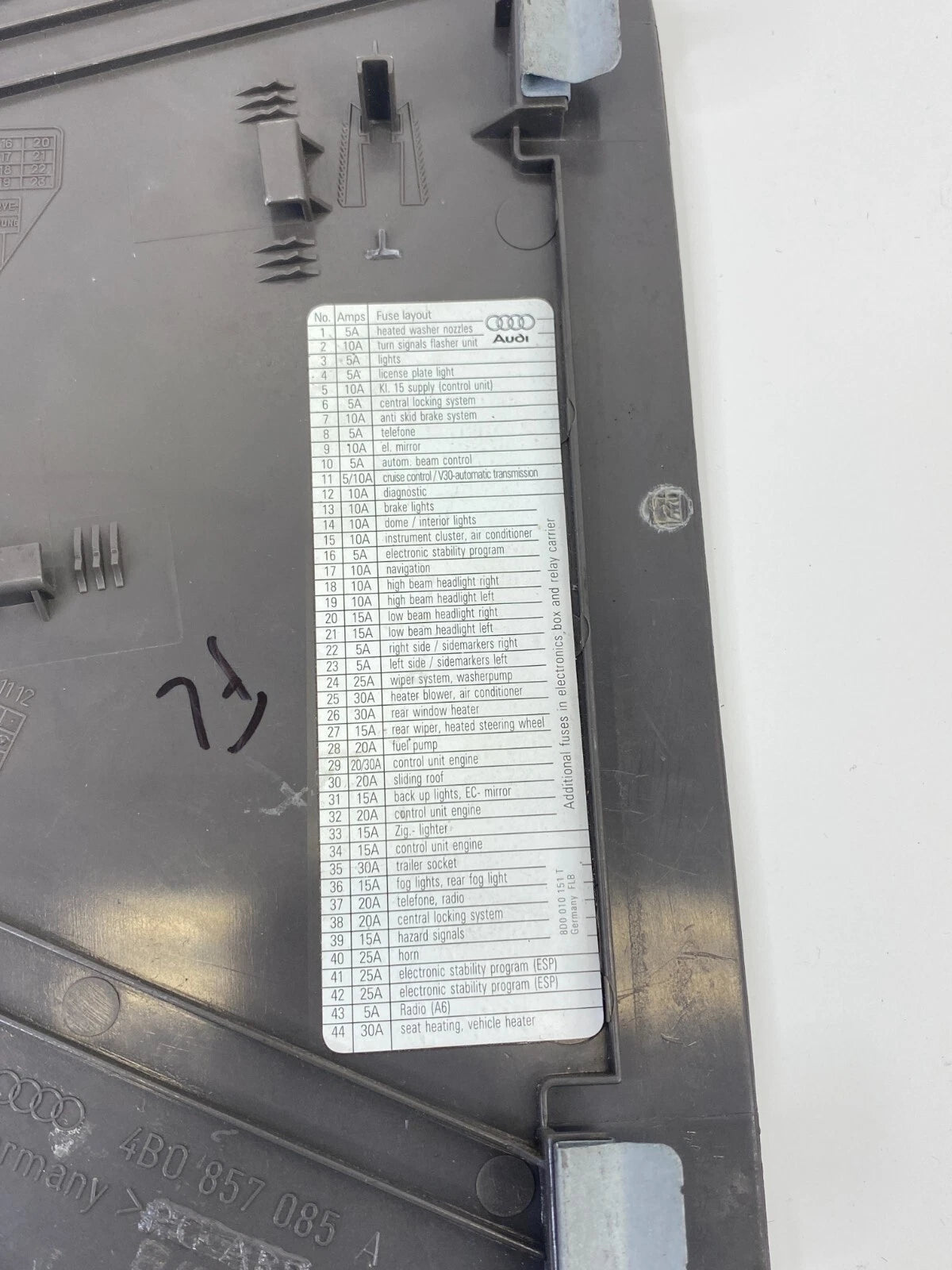 1998-2004 AUDI A6 QUATTRO LEFT DRIVER DASH END CAP COVER TRIM PANEL 4B0-857-085A