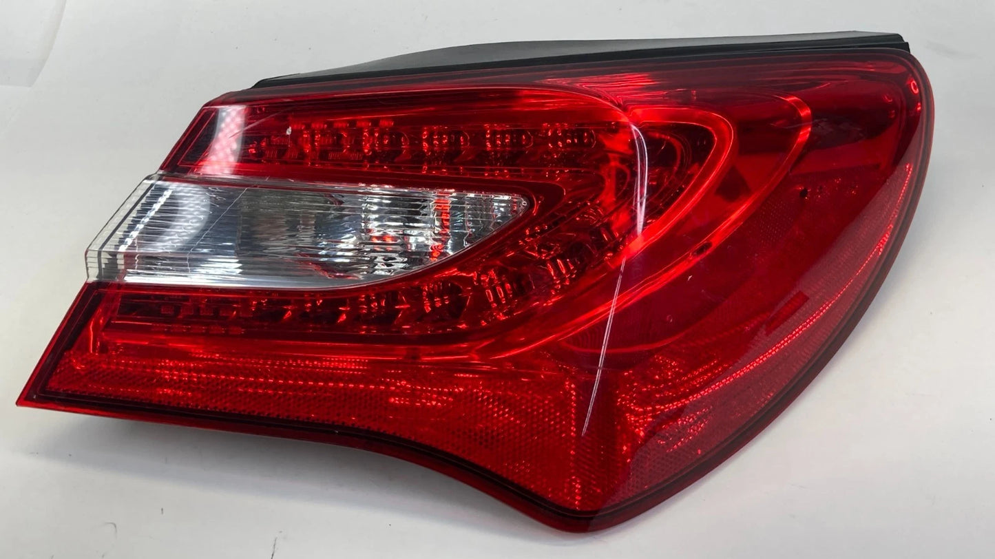 11-14 CHRYSLER 200 CONVERTIBLE REAR RIGHT BACK SIDE TAIL LIGHT TAILLIGHT LAMP