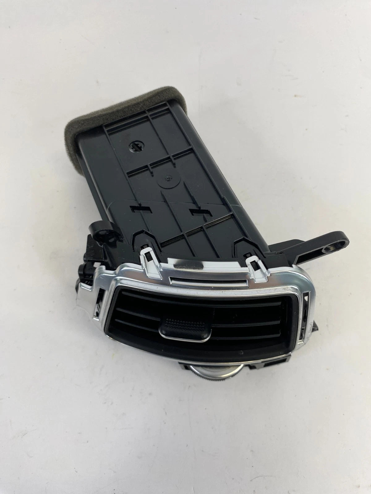2011-2014 HYUNDAI SONATA REAR LEFT CENTER CONSOLE AC AIR VENT E97040-3S000 OEM