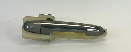 2006-2010 Hyundai Sonata Sedan Right Side Exterior Outside Door Handle Assy OEM