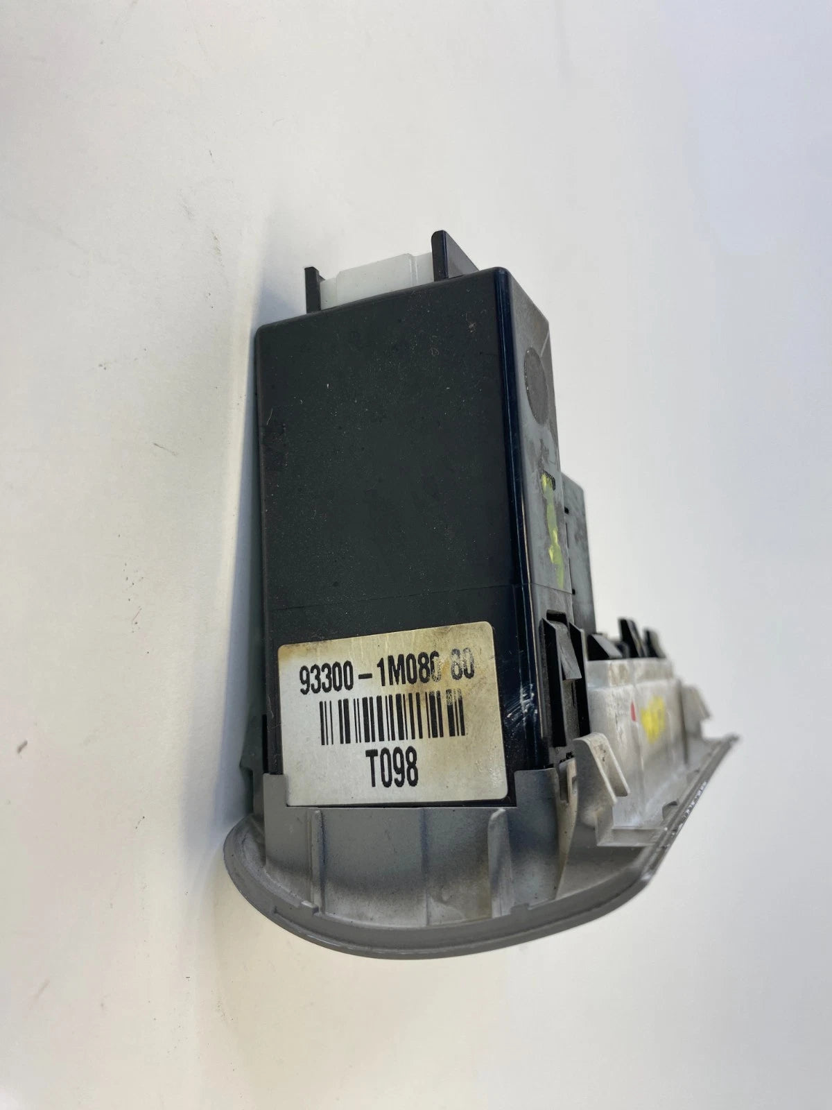 2010-2013 KIA FORTE DIMMER LIGHT & TRACTION CONTROL SWITCH PANEL 93300-1M080 OEM