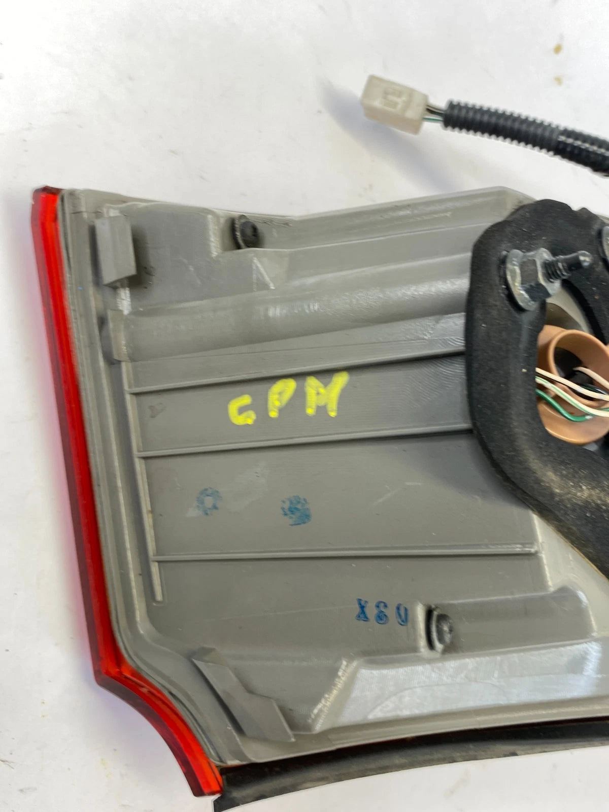 2009 2010 LEXUS IS250 SEDAN REAR RIGHT OUTER TAILLIGHT TAIL LIGHT LAMP OEM