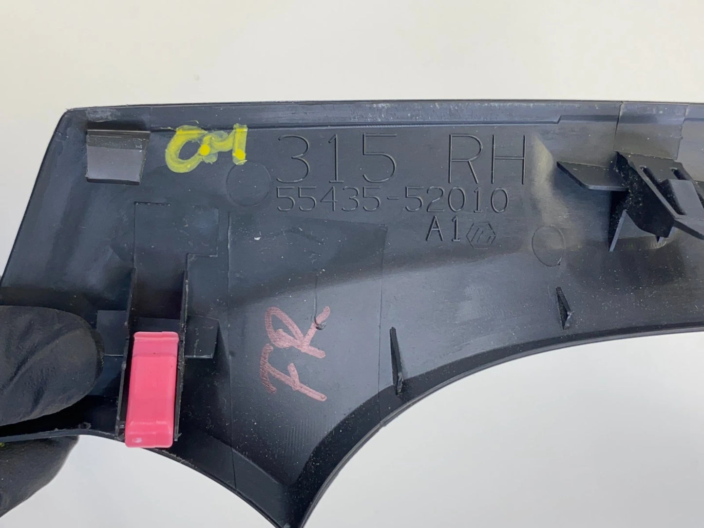 2006-2011 TOYOTA YARIS CENTER RIGHT DASH END FINISH PANEL TRIM 55435-52010 OEM