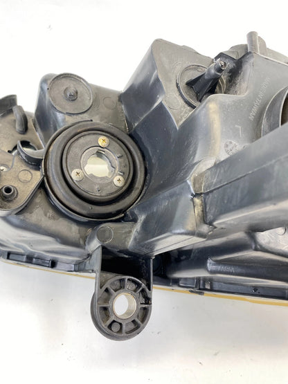 08-20 TOWN & COUNTRY GRAND CARAVAN LEFT DRIVER SIDE HEADLIGHT HEADLAMP AFTRMRKT