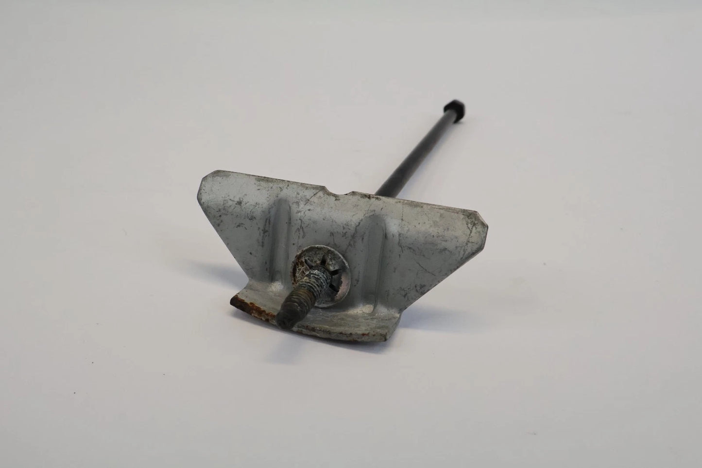 2008 BMW 535XI 2008-2010 535I BATTERY HOLD DOWN CLAMP BOLT OEM