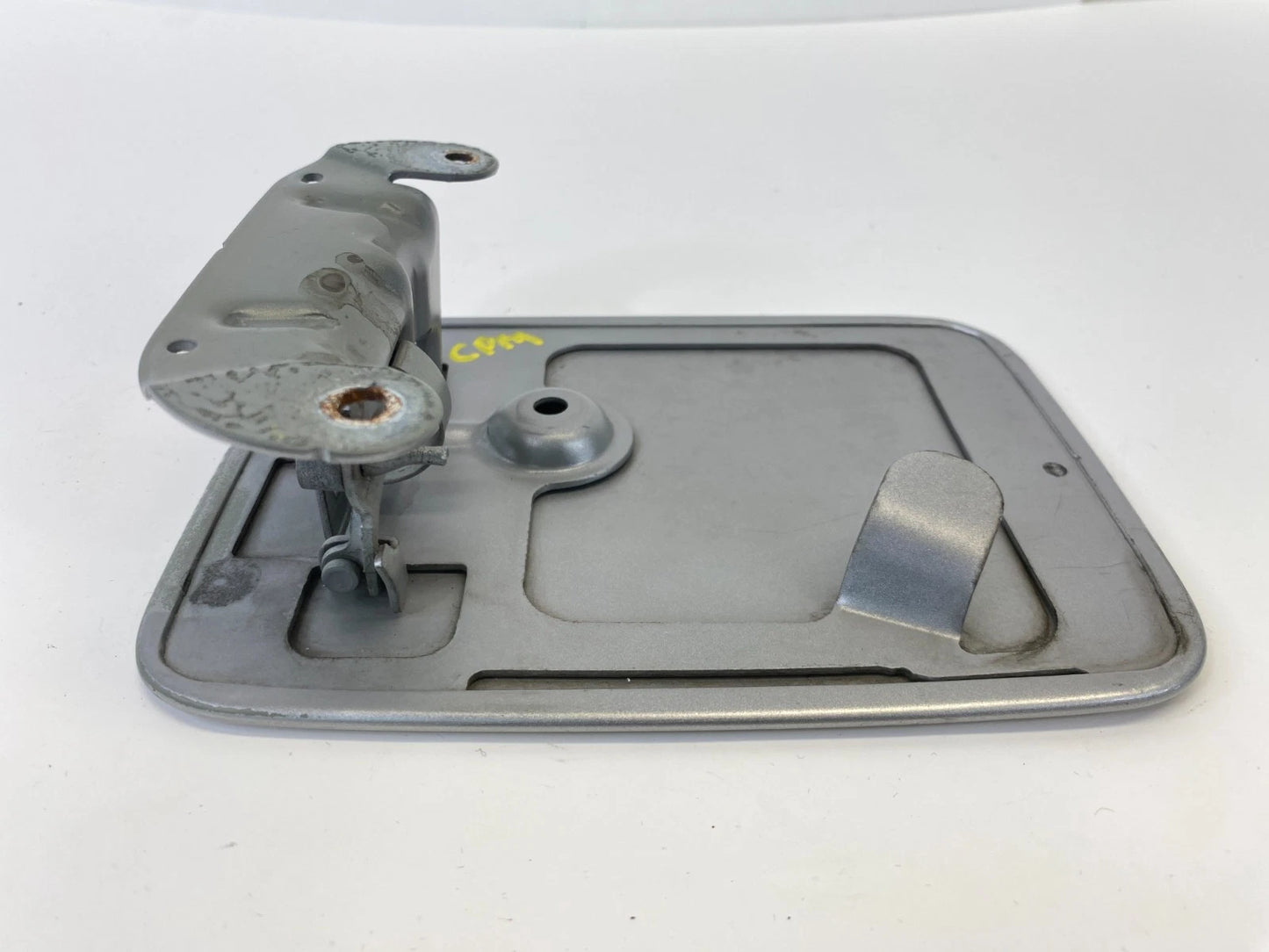2003-2007 CADILLAC CTS FUEL TANK FILLER DOOR LID COVER SILVER METALLIC OEM
