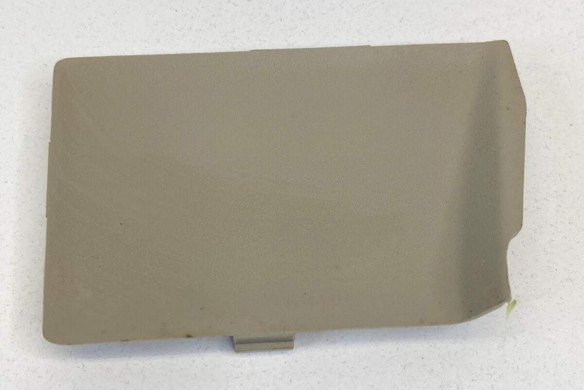 08-11 MERCURY MARINER REAR RIGHT INNER DOOR HANDLE SCREW ACCESS COVER 8L84782262