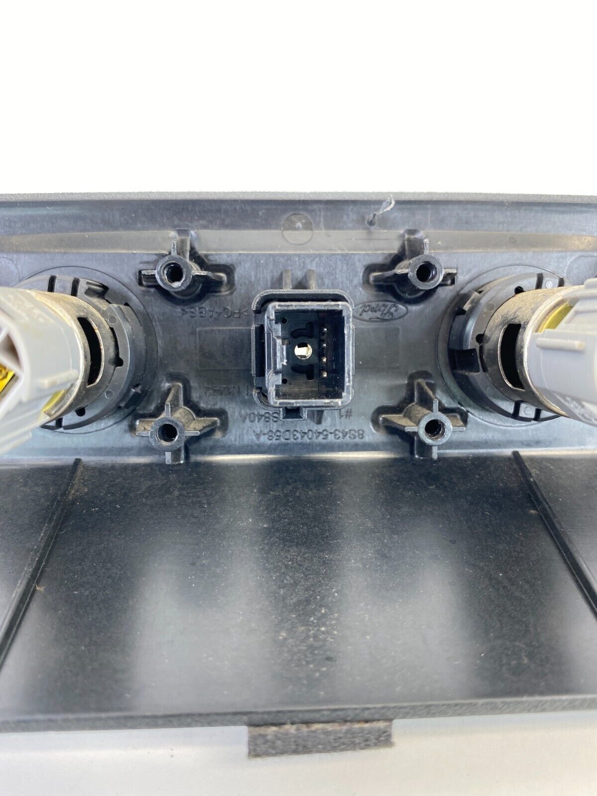 2008-2011 Ford Focus Center Dash Dual Power Outlet 12V Jack Port 8S43-54043D56-A