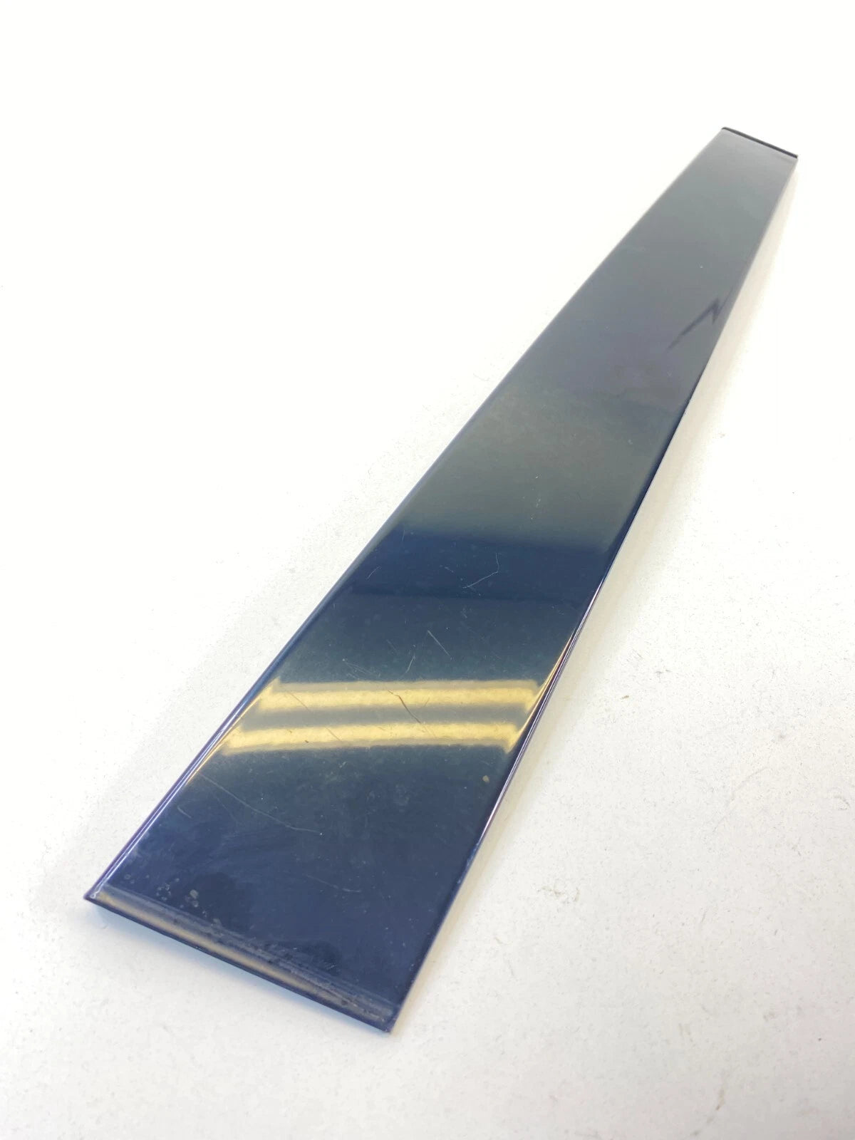 2003-2006 MERCEDES-BENZ E500 REAR LEFT EXTERIOR DOOR PILLAR MOLDING TRIM COVER