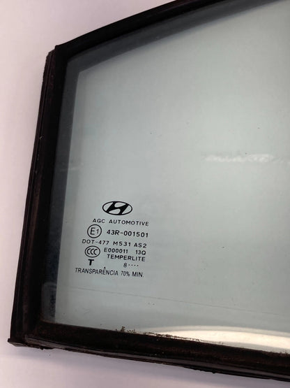 06-11 HYUNDAI ACCENT SEDAN REAR RIGHT SIDE DOOR WINDOW FIXED VENT QUARTER GLASS