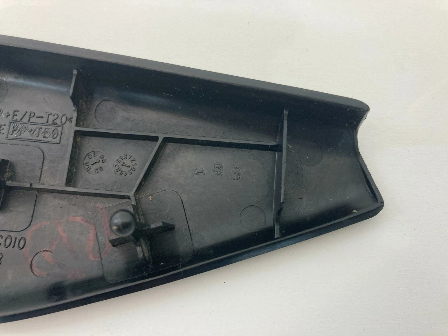95-99 TOYOTA AVALON REAR LEFT SIDE DOOR PANEL CORNER COVER TRIM GARNISH OEM