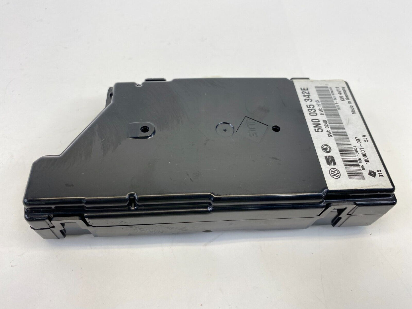 2012-2022 Volkswagen Passat Multimedia Interface Control Module 5N0-035-342-E