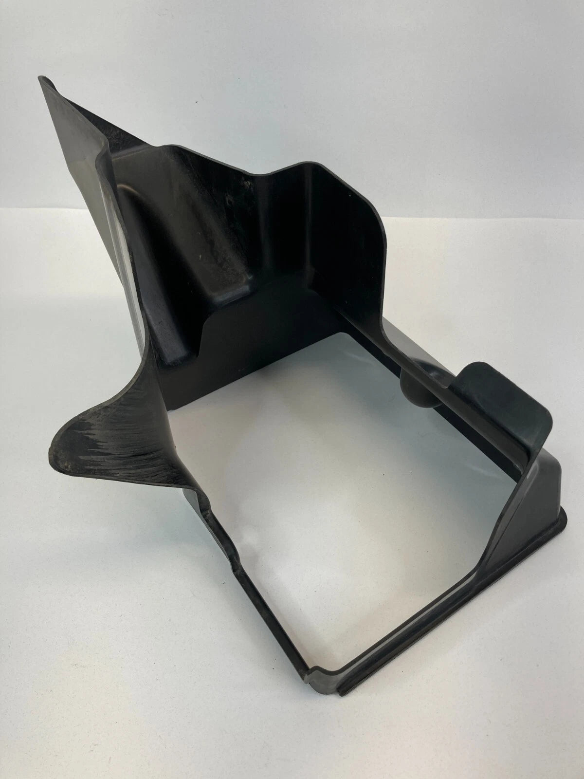 2009-2017 MITSUBISHI LANCER TURBO TRANSMISSION OIL COOLER AIR DUCT OEM 2920A223