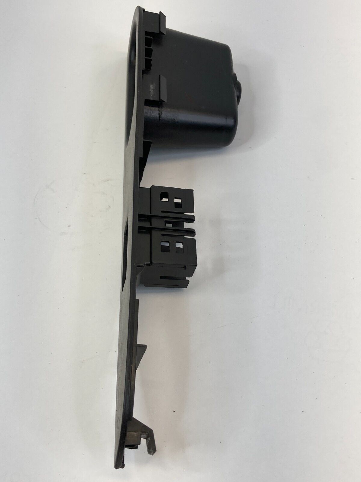 2006-2009 Ford Fusion Rear Right Side Door Window Switch Bezel 1090032-AB OEM