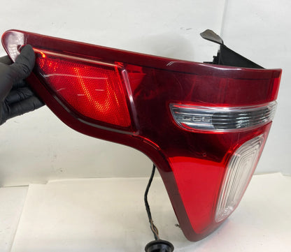 11-15 FORD EXPLORER 13-15 INTERCEPTOR UTILITY LEFT DRIVER TAIL LIGHT TAILLIGHT