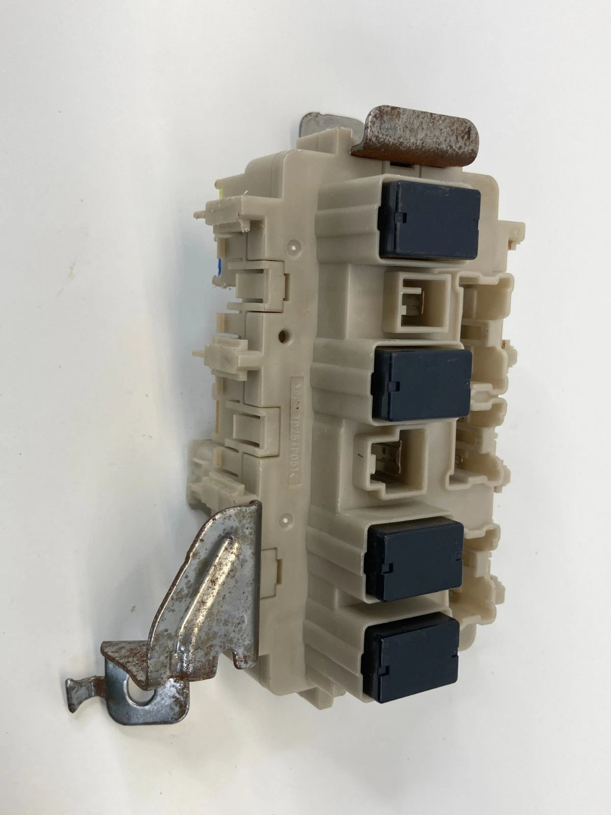 2013-2015 NISSAN ALTIMA DASH INTERIOR FUSE RELAY BOX COMPARTMENT OEM