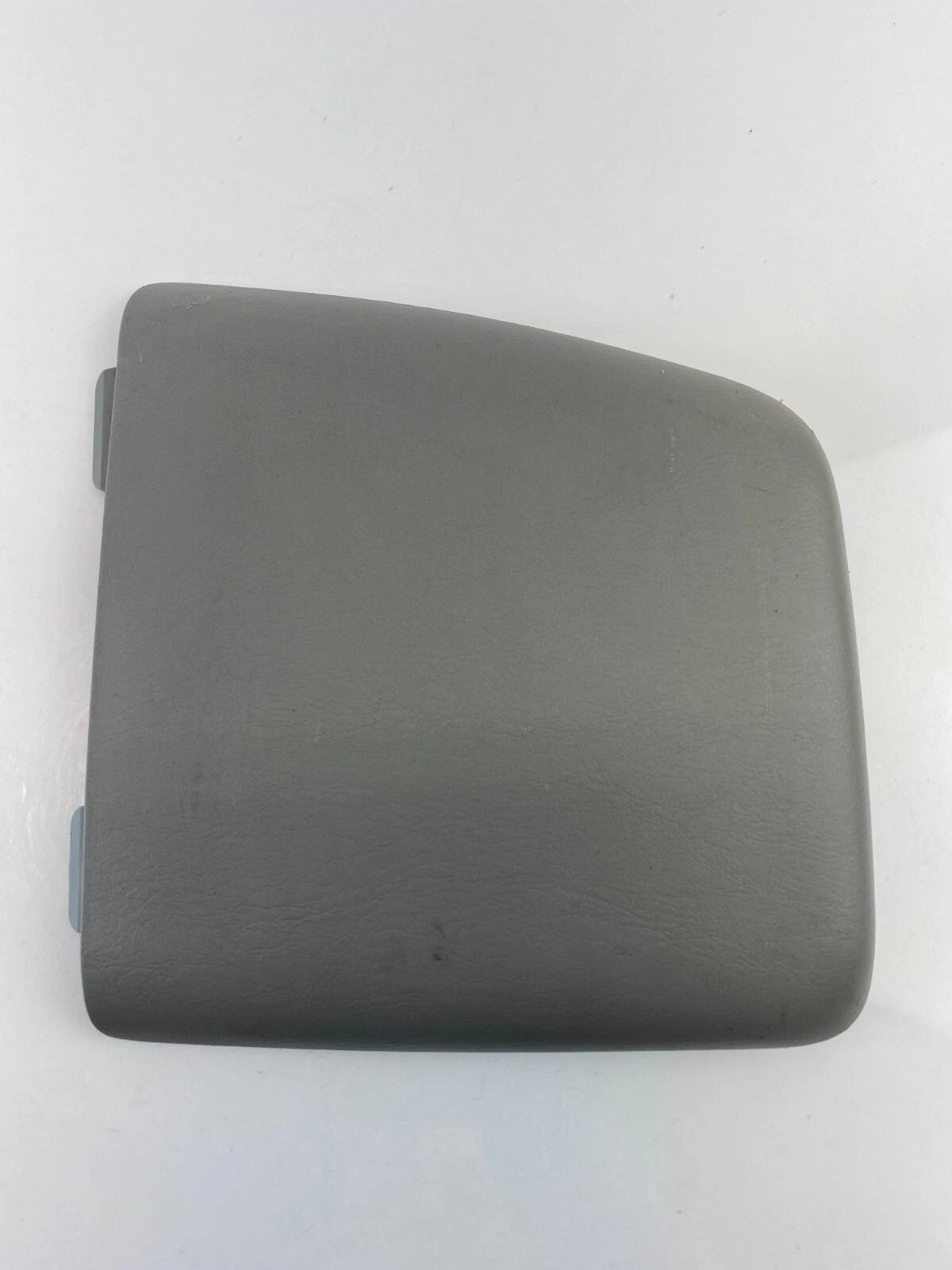01-03 TOYOTA HIGHLANDER REAR RIGHT QUARTER PANEL ACCESS COVER TRIM 64714-48020