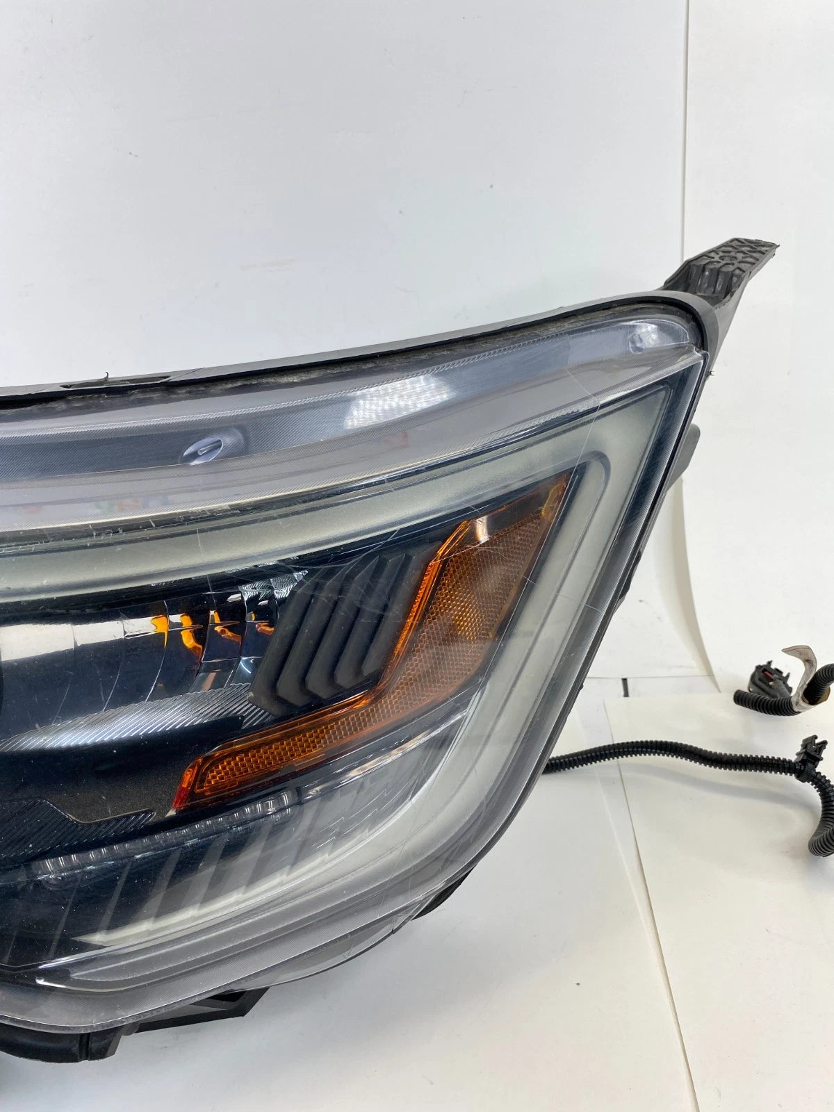 16-19 Ford Explorer Police Interceptor Utility Left Driver Headlight Headlamp