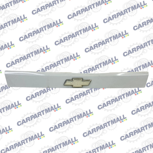 07-11 CHEVY AVEO 5 AVEO5 HATCHBACK REAR TRUNK LICENSE PLATE MOLDING LIGHT EMBLEM