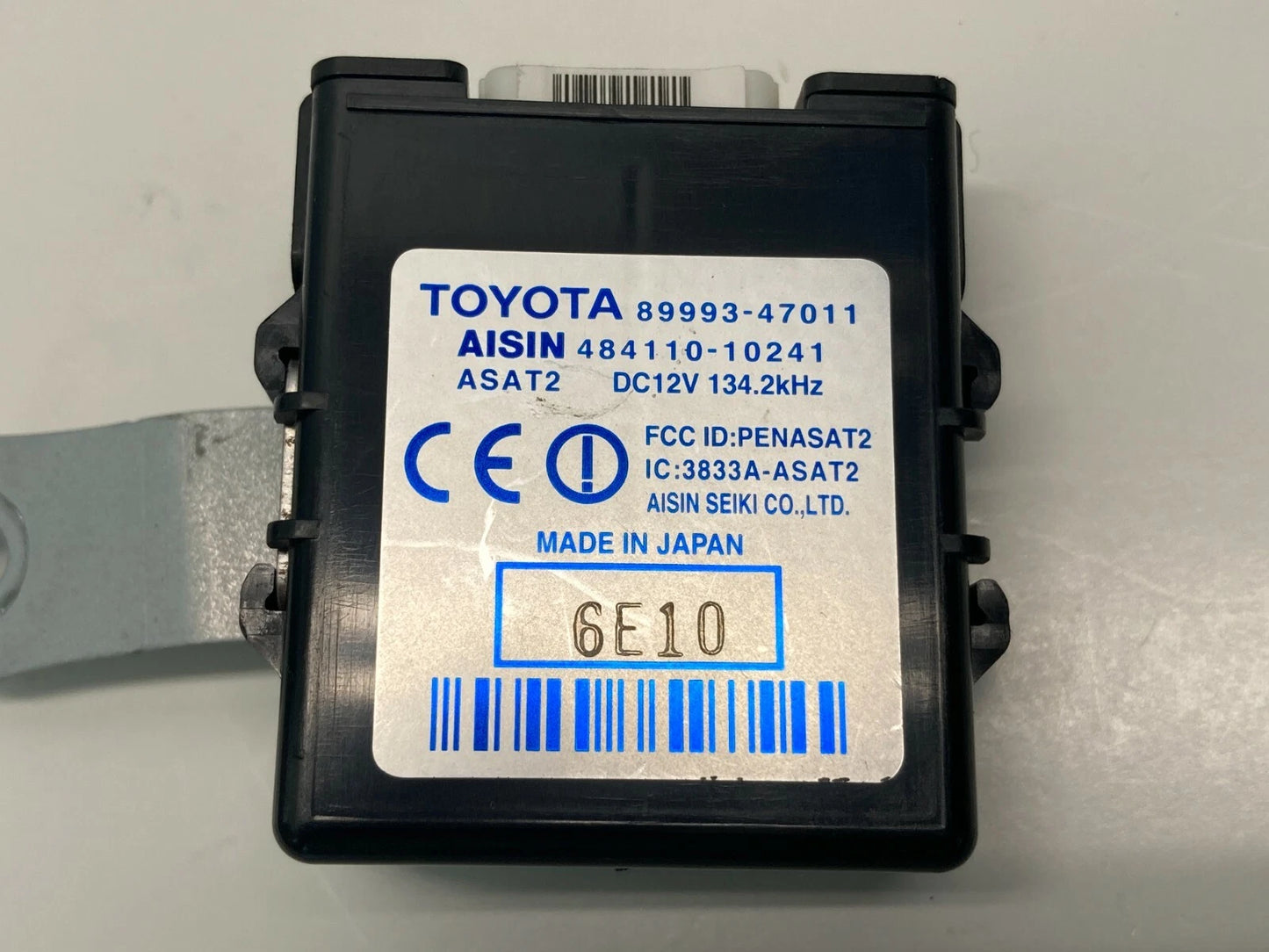 2006-2009 TOYOTA PRIUS OSCILLATOR LUGGAGE TRUNK DOOR LOCK UNIT MODULE 8999347011