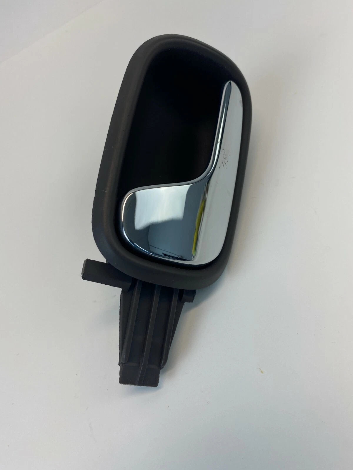 2000 2001 AUDI A4 A4 QUATTRO REAR LEFT SIDE INNER DOOR HANDLE 8D0839019 OEM